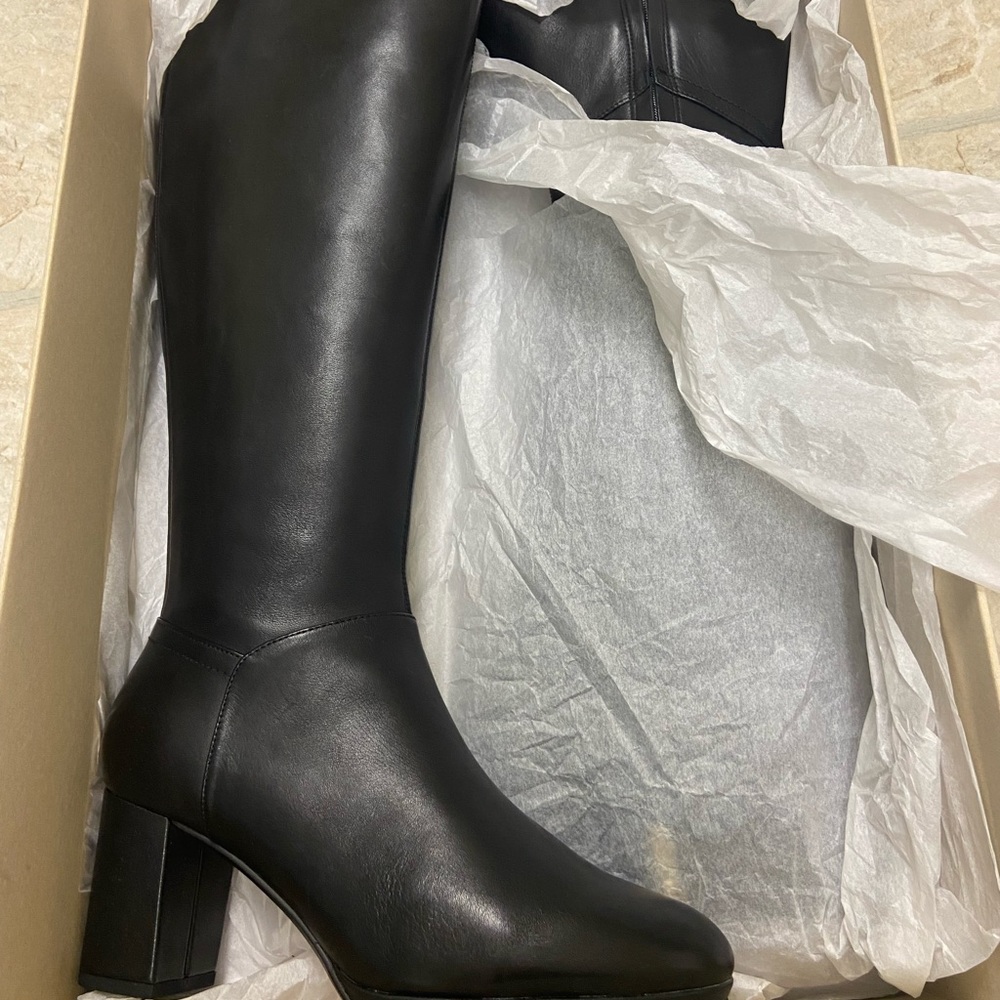 Clarks New women high boot